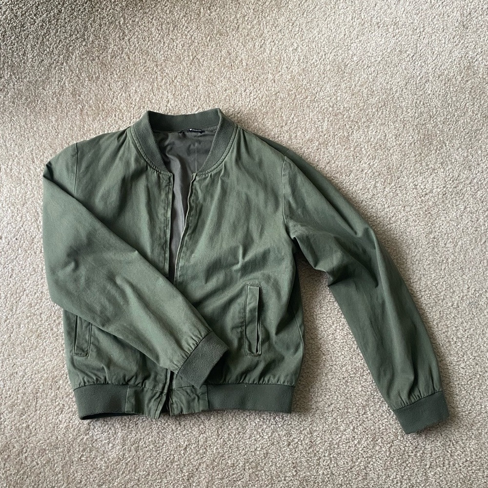 *SOLD* Olive green bomber jacket from Brandy Melville